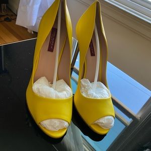 Genuine leather pump